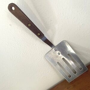 Vintage Robinson Knife Co short spatula Stainless USA Slotted Turner Wood Handle